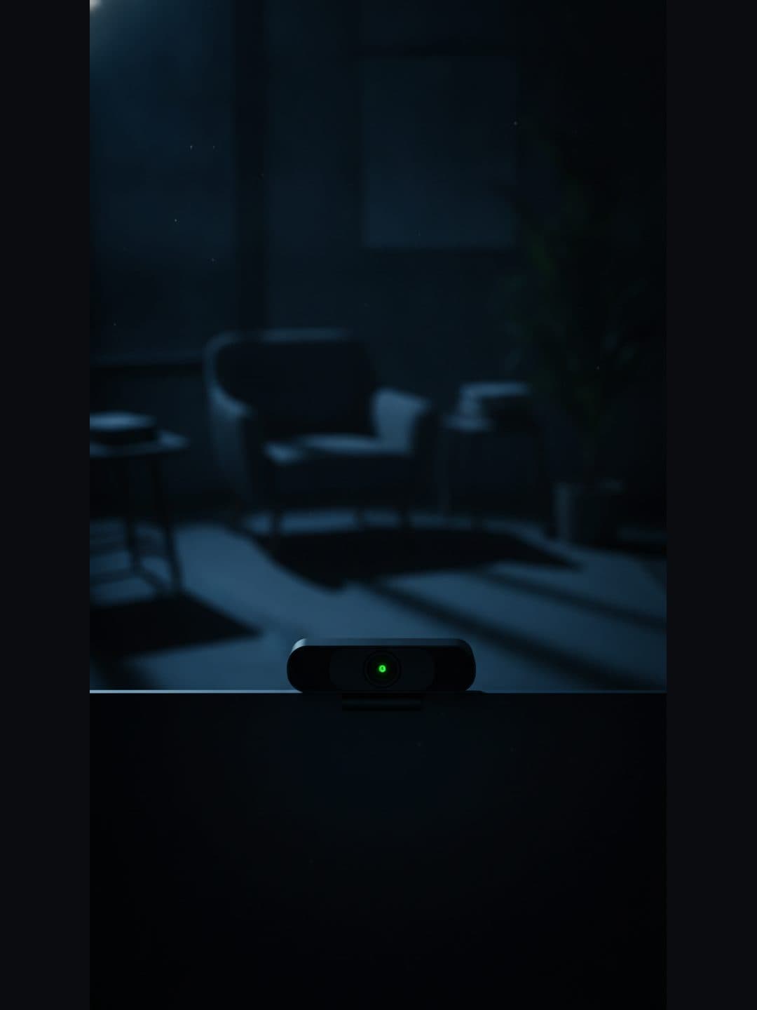 AI assistants silently taking screenshots?